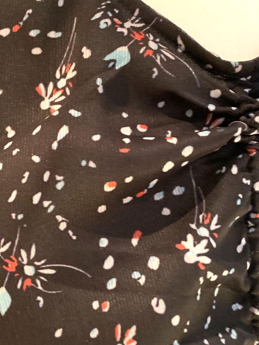 Blusen: HÜBSCHE BLUSE MIT PUFFÄRMELN, GRÖSSE L – Gebraucht aus Starrkirch-Wil von Evelyne222 1