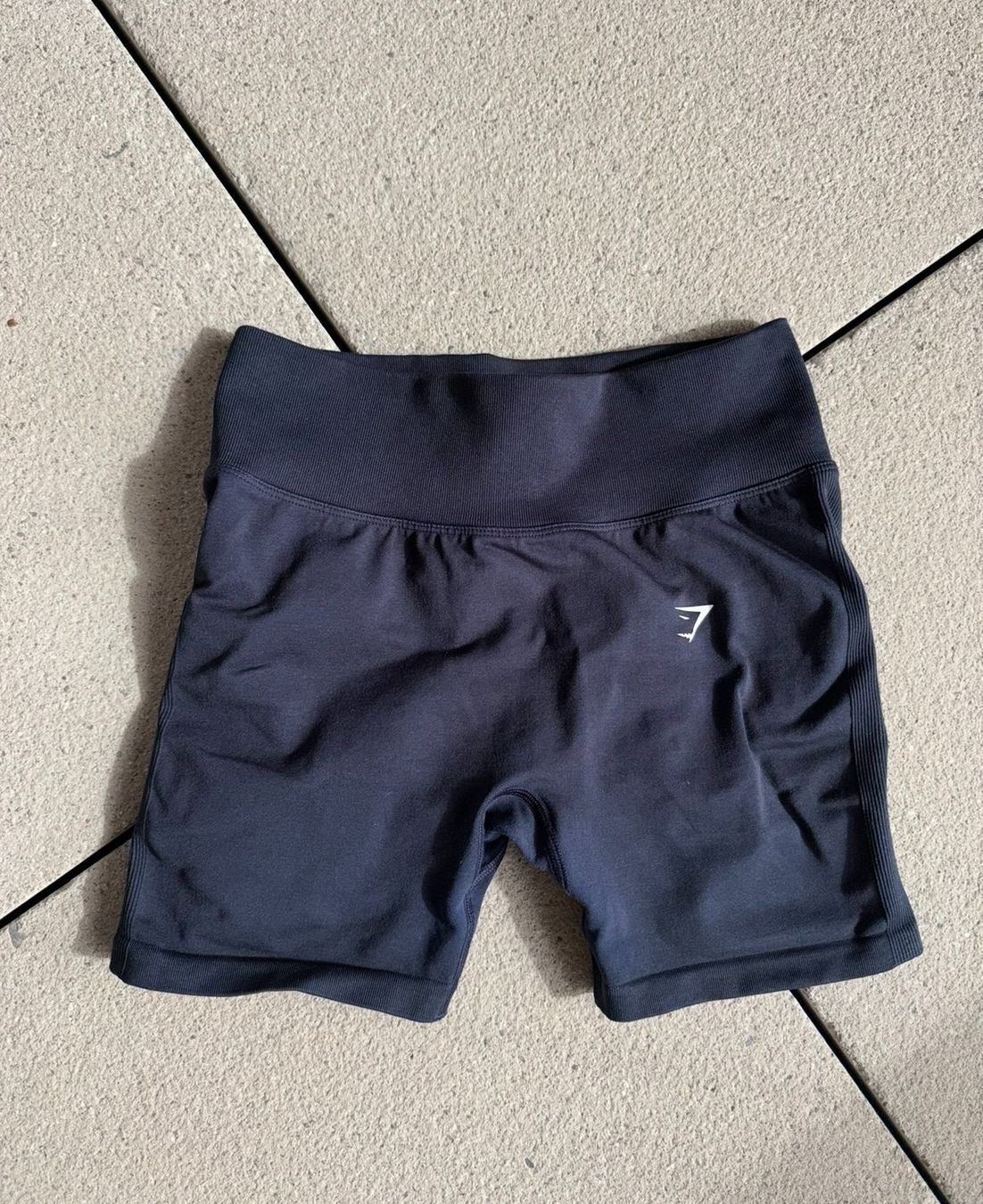 Gymshark Leggings: Short Gymshark – D'occasion à Nyon par noi_tf8q