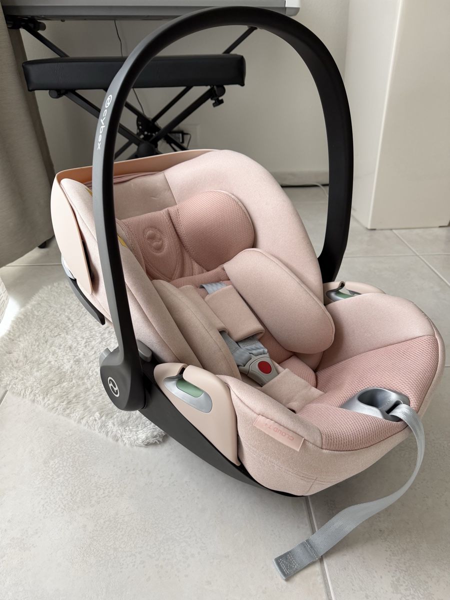Cybex Seggiolini per auto: Cybex Cloud T i-Size - Peach Pink (Plus) – Usato da Walchwil venduto da r.stf