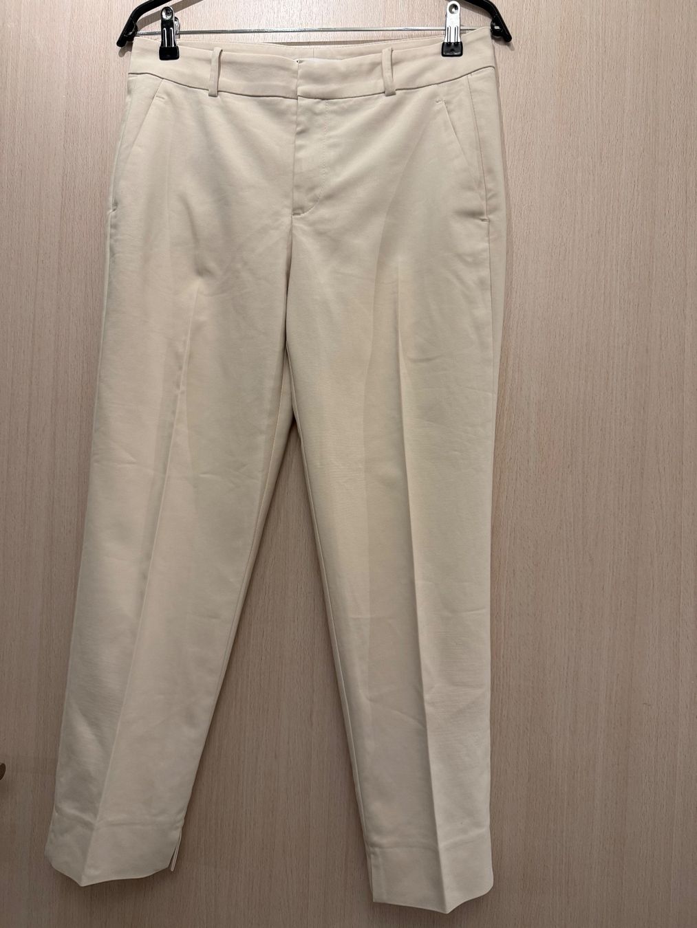 Zara Pantaloni: ZARA DAMENHOSE – Usato da Zürich venduto da flo_7cvq