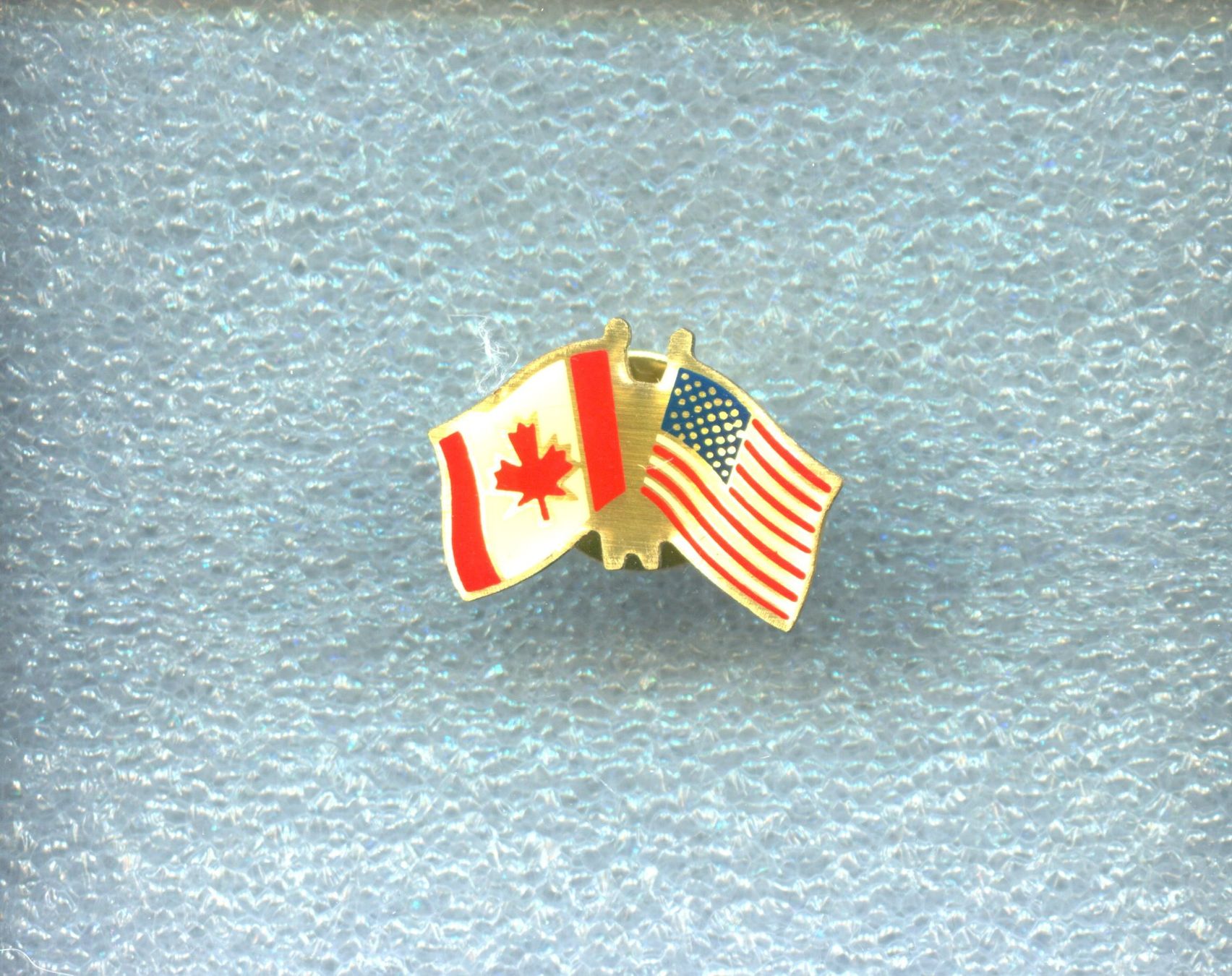 Placchette & Badge: USA  KANADA  Fahne – Usato da Winterthur venduto da Sammleroase