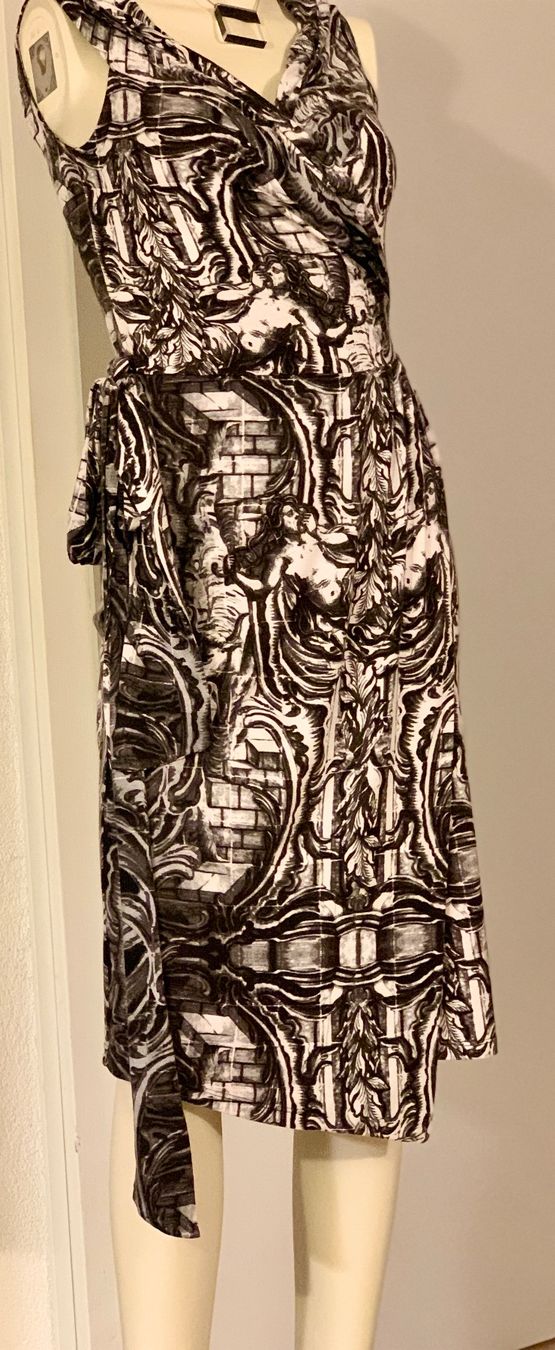 Kleider: Wickelkleid von Isabel De Pedro – Gebraucht aus Unterägeri von Jr61
