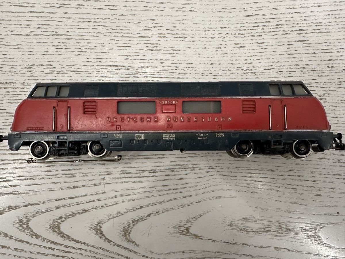 Märklin Modellini di ferrovie: Märklin 3021.2 DB V200 – Usato da Lupsingen venduto da New-Haven 3