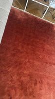 Roter Teppich mit geometrischem Muster,Top Zustand!