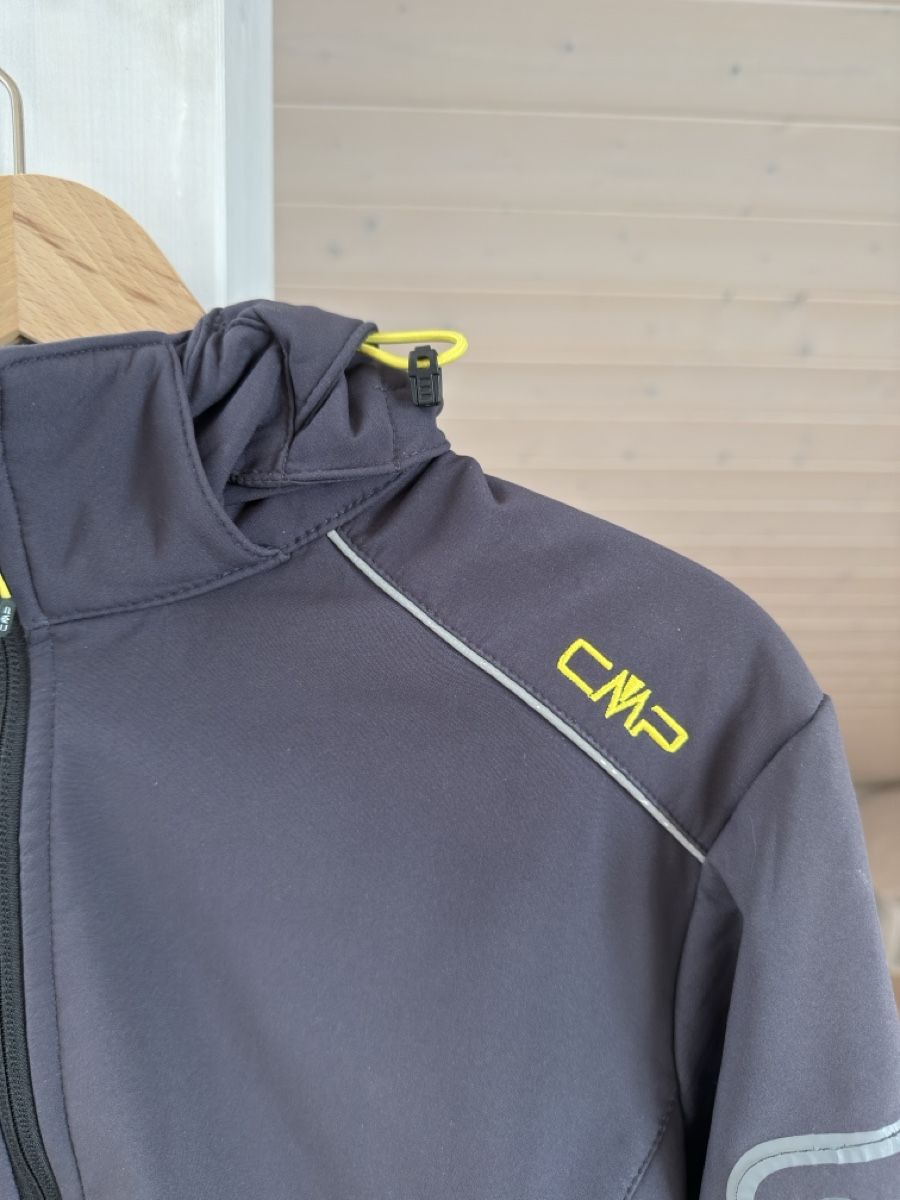 CMP Jacken: Jacke CMP Clima Protect mit Kapuze Grösse M – Gebraucht aus Sarmenstorf von Nathaliie_21 1