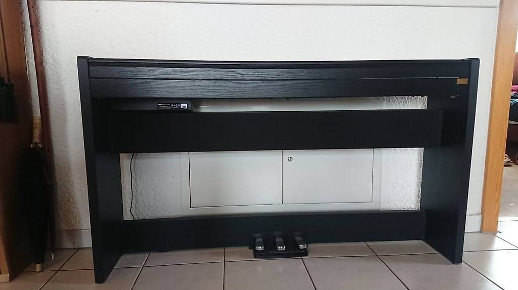 Korg Strumenti musicali: Piano numérique KORG LP-380 – Usato da La Côte-aux-Fées venduto da VicSup 2