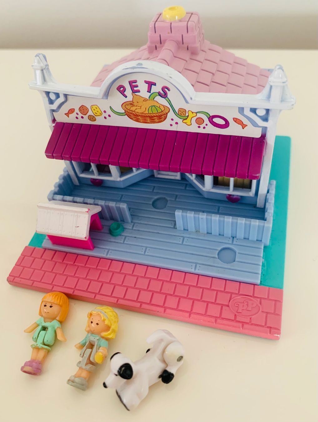 Polly Pocket Giocattoli: 96. Polly Pocket Pets mit Figuren – Usato da Uster venduto da myleens_vintage_toys 2
