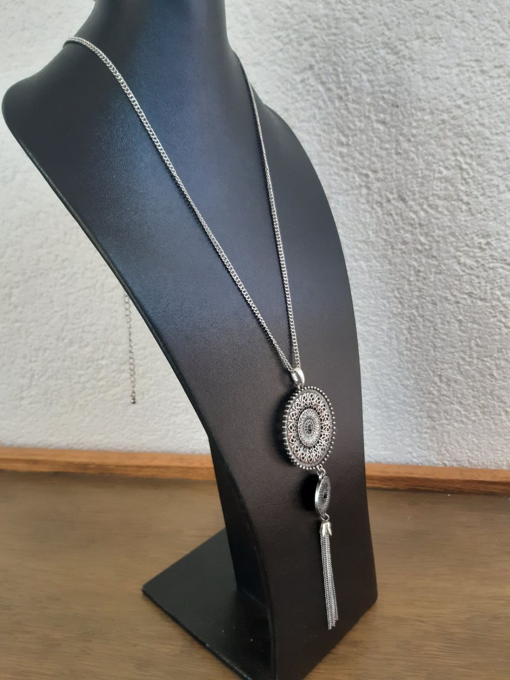 Catenine: Très beau Collier avec Pendentifs - Neuf – Usato da Meinier venduto da Gattuso22 2