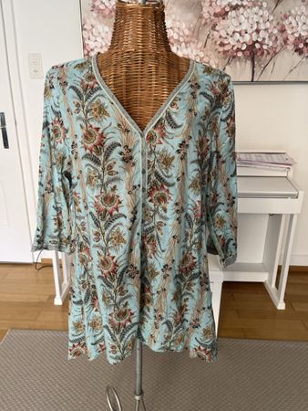 Farbenfrohe Tunika mit Blumenmuster, Nile, M