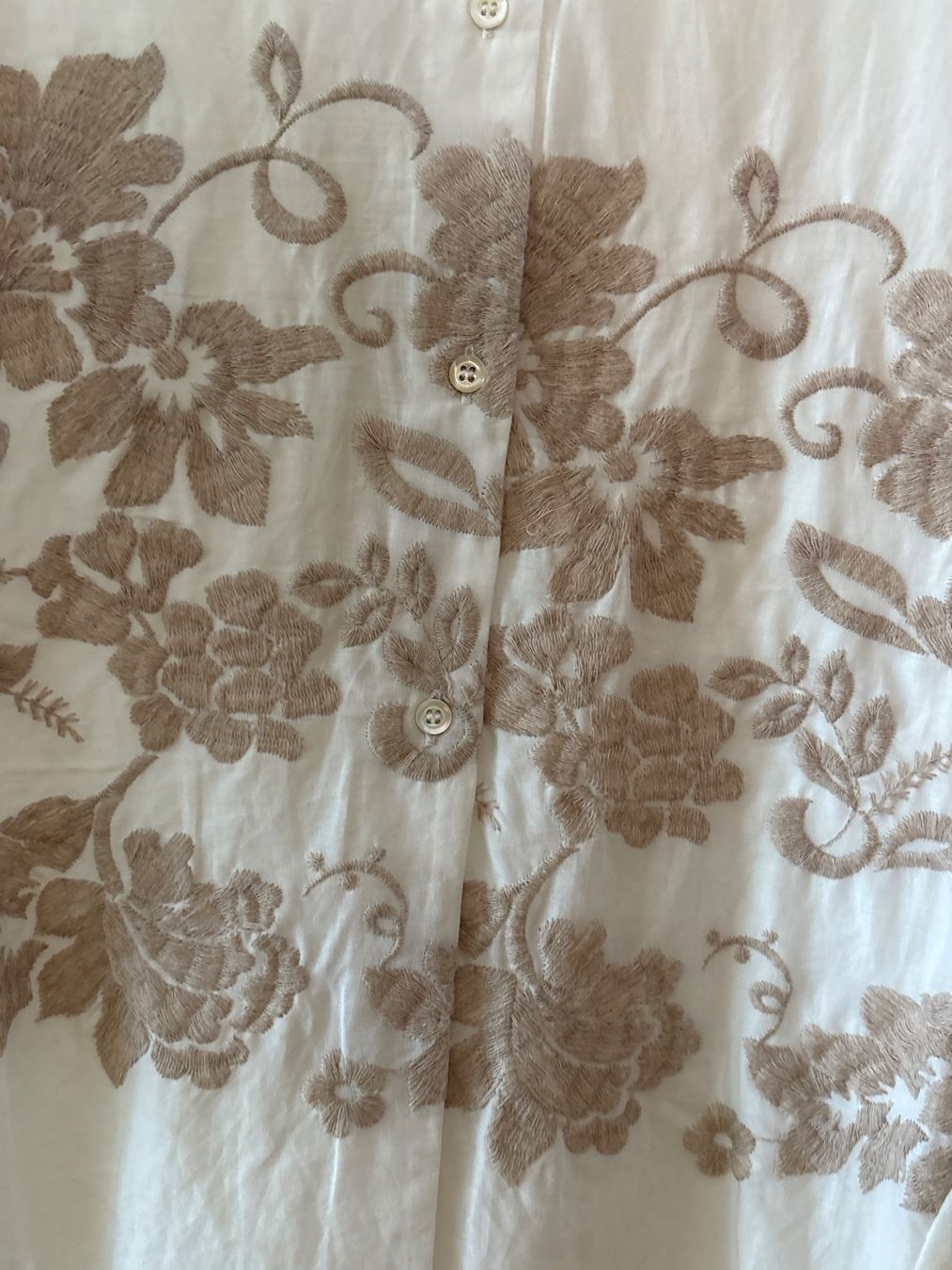 Camicette: Hemd mit gesticktes Detail – Nuovo (secondo la descrizione) da Zürich venduto da bbbggg 1