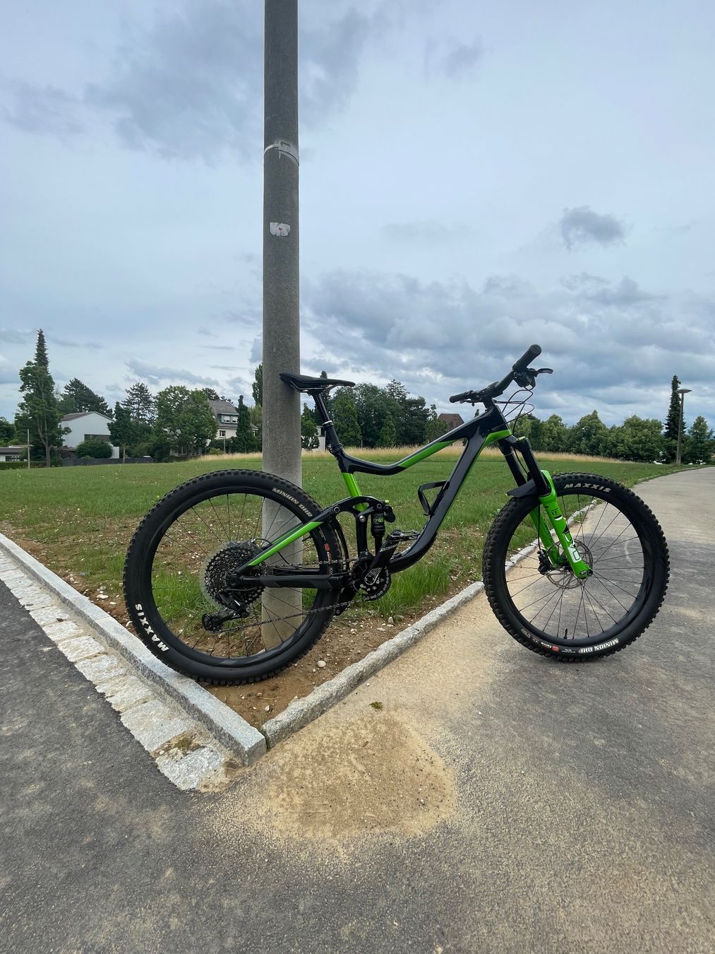 Giant Biciclette: MTB fully Giant Reign advanced – Usato da Basel venduto da Zuerich68 7
