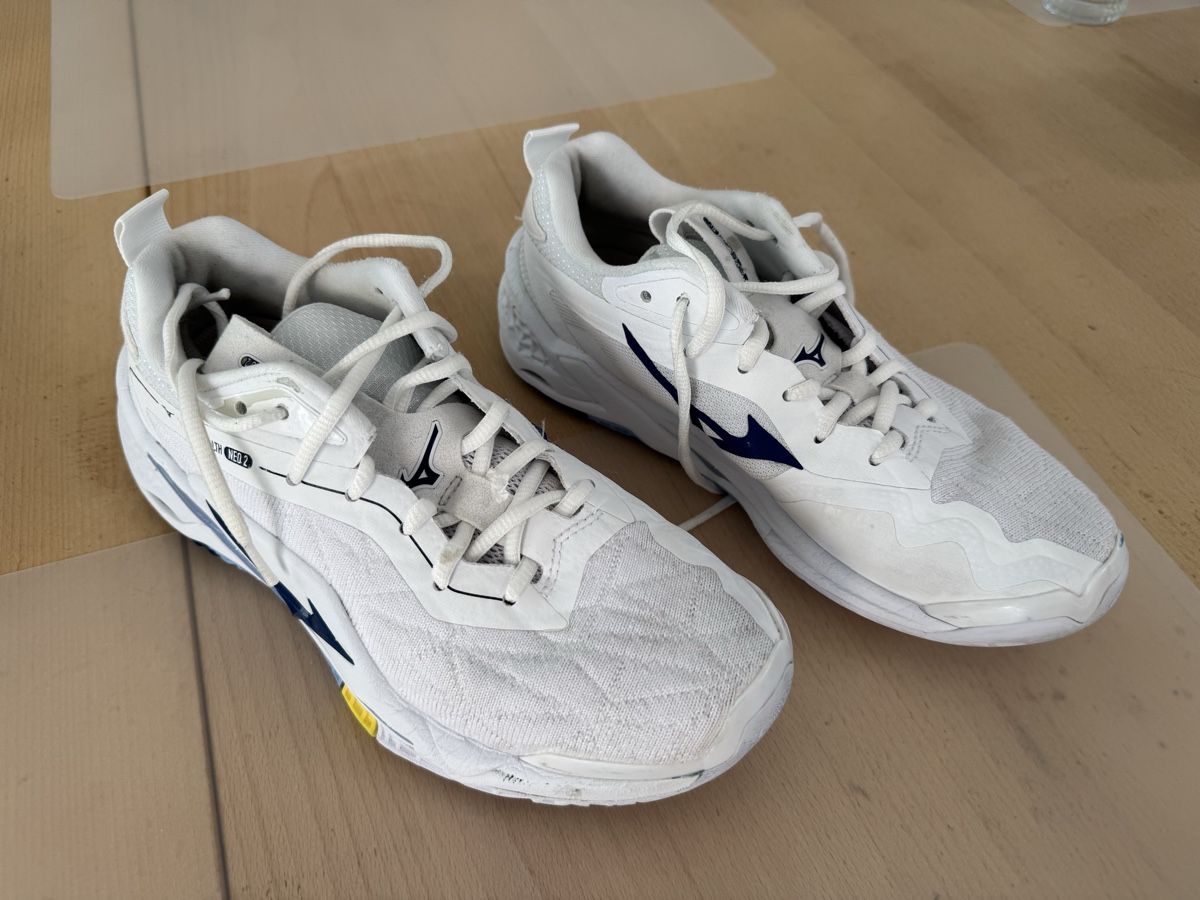 Mizuno Scarpe per ragazzi: Mizuno Handballschuhe – Usato da Steffisburg venduto da sky7000 1