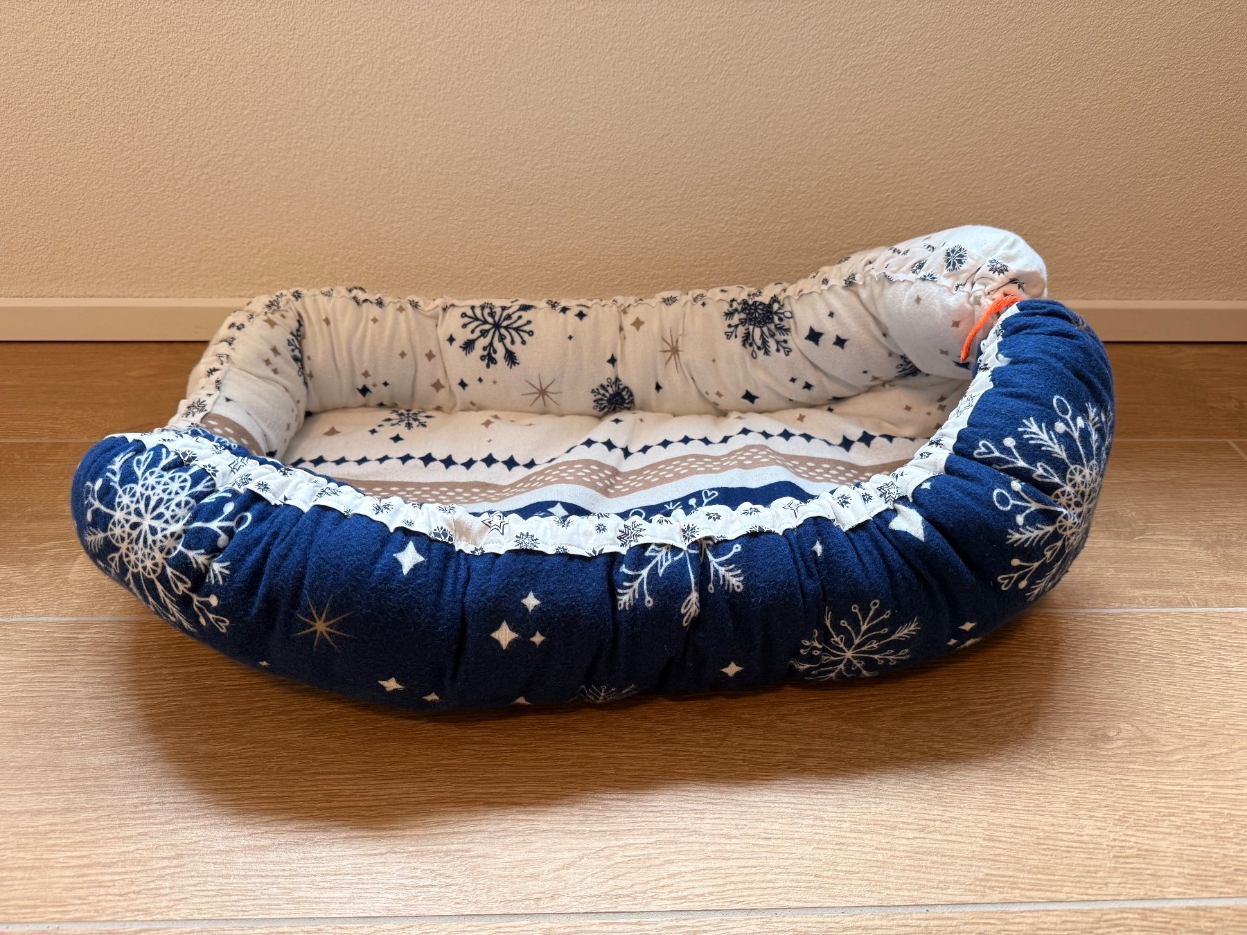 Kissen: Kuschelige Baby Nestchen mit Schneeflockenmuster "Handmade" – Gebraucht aus Brütten von Trinity_ch 4