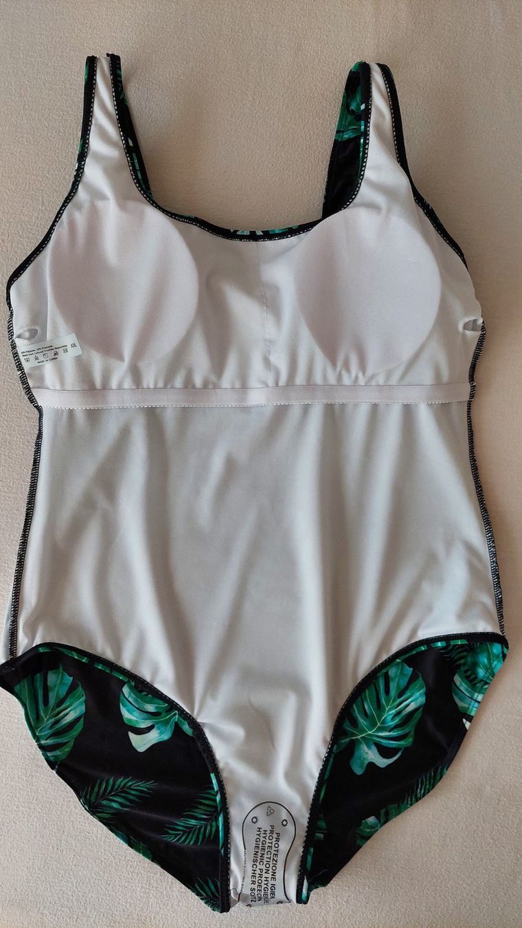 Costumi da bagno & Bikini: Neuer Badeanzug einteilig - Grösse XXL / 44 / 46 – Nuovo (secondo la descrizione) da Oberwil BL venduto da Hunajakakku 7