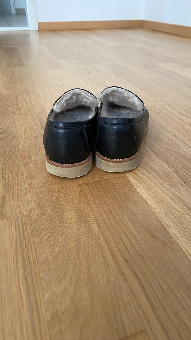 Scarpe da donna: Loafers mit Kunstfell Gr. 39 – Usato da Thalwil venduto da olh_7cpg 2