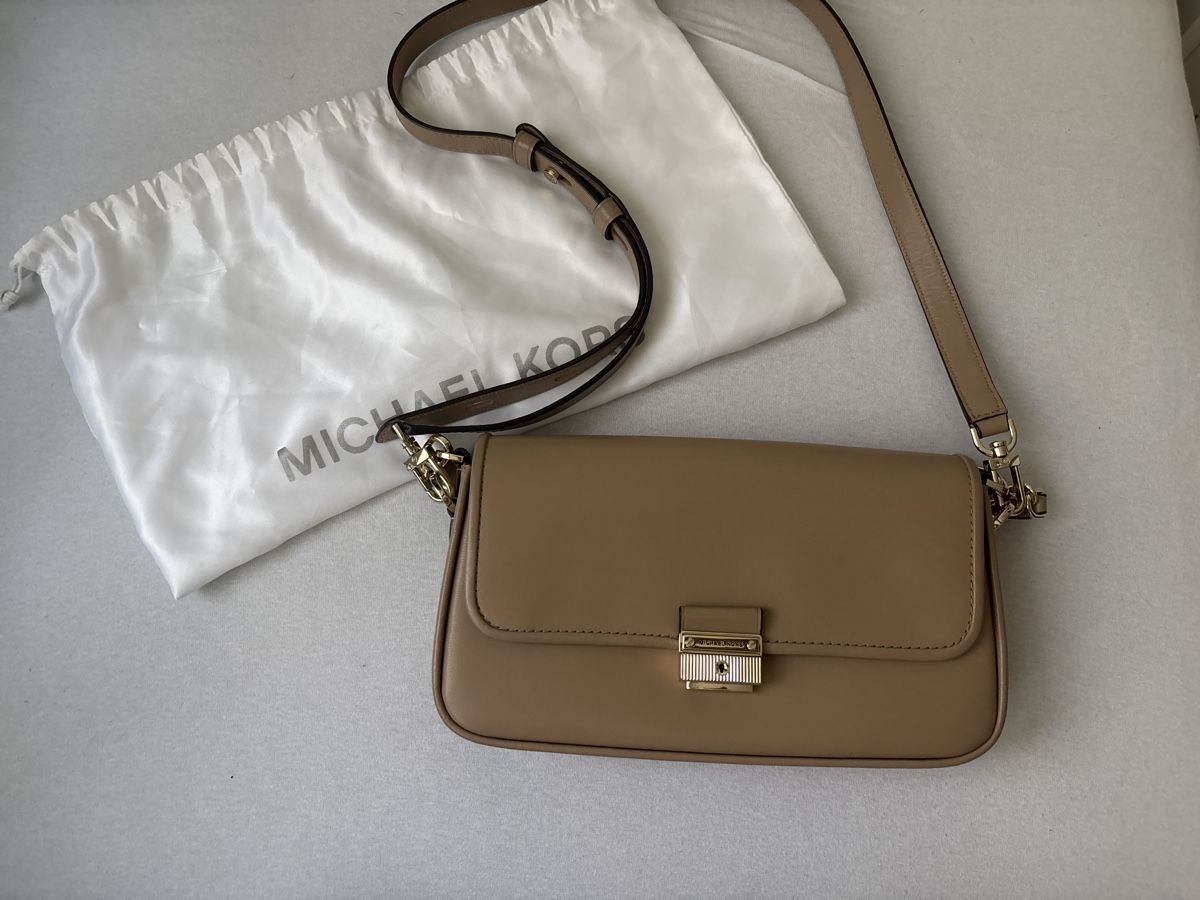 Michael Kors Borse da donna: Michael Kors Tasche, Beige  – Nuovo (secondo la descrizione) da Zürich venduto da del_gdm2