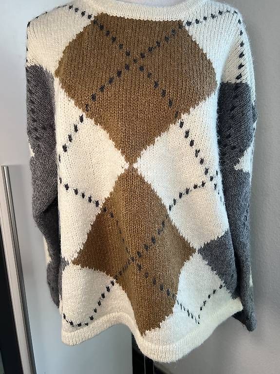 Pullover & Sweatshirts:  Pullover  Stylisches Muster | Grösse L – Gebraucht aus Urdorf von Marybyii 4