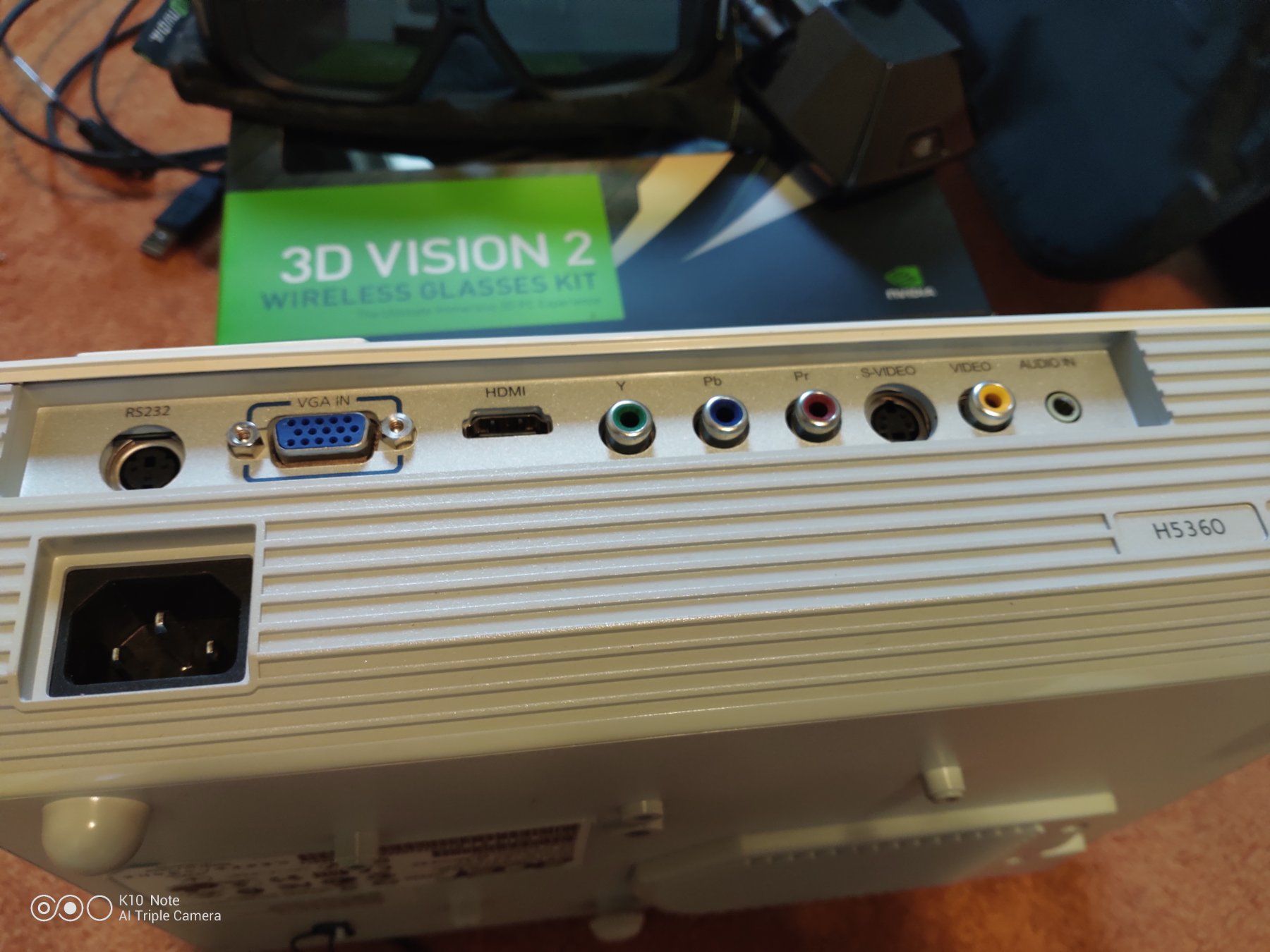 VR Brille: Nvidia 3D Vision2 mit passendem Beamer – Gebraucht aus Radelfingen von Jr12 3