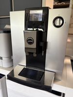 Jura F909 Kaffeemaschine gebraucht Silber/Schwarz