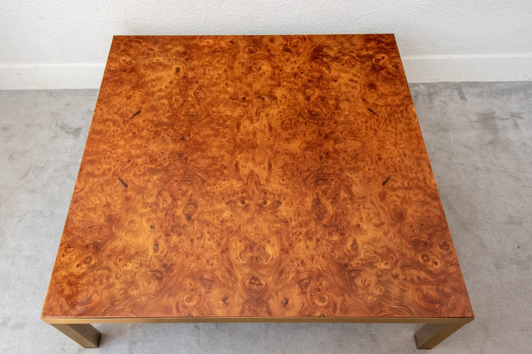 Tavoli: Table basse loupe d’érable et laiton – Usato da Lausanne venduto da eamescharly 3