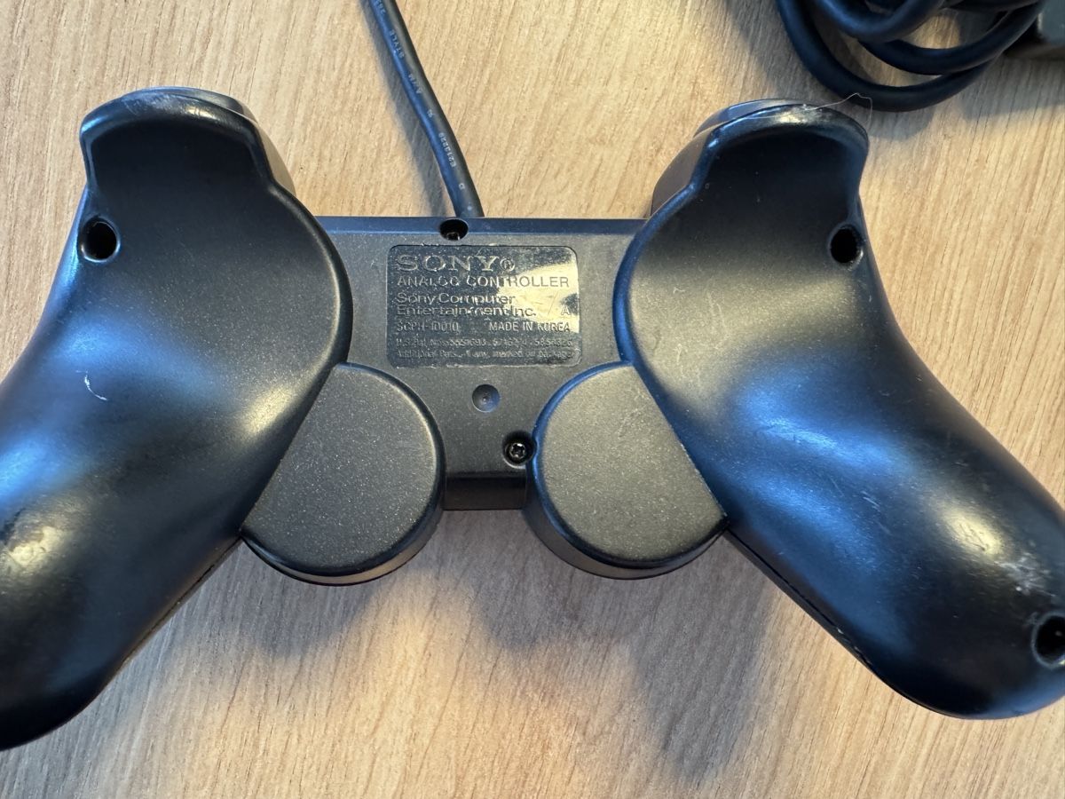 Sony Manettes: Sony PlayStation 2 Controller in schwarz – D'occasion à Biberist par etesummer 2