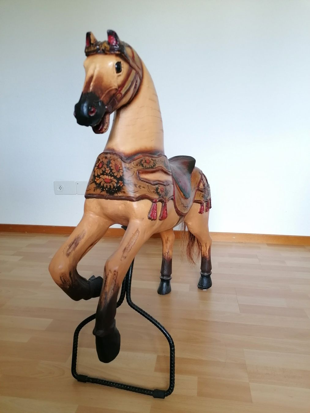 Statuette: Karussellpferd – Usato da Uster venduto da two4seven 2