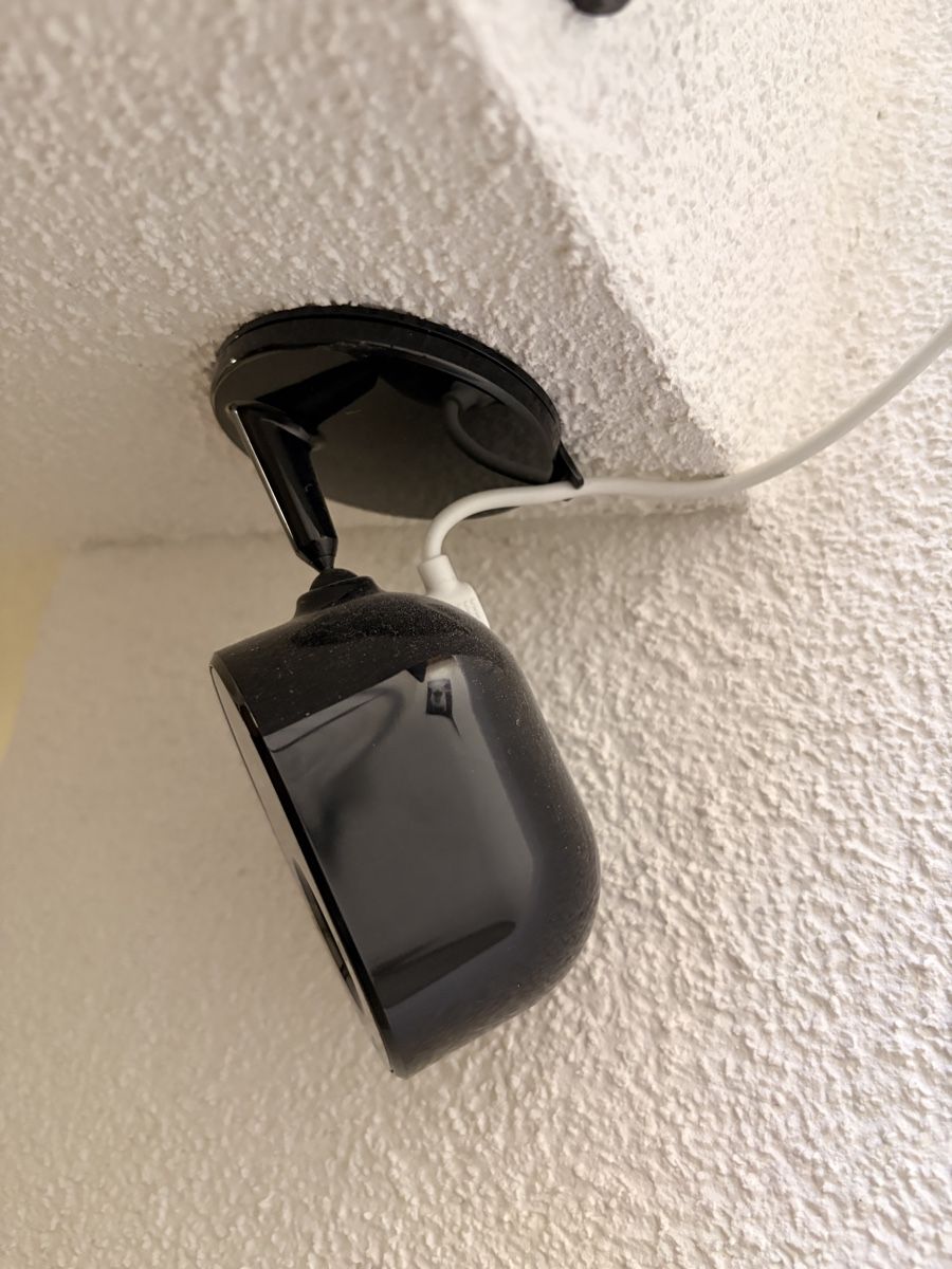 Arlo Videocamere: Arlo Essential Kamera indoor, schwarz – Usato da Flums venduto da Sascha121 1