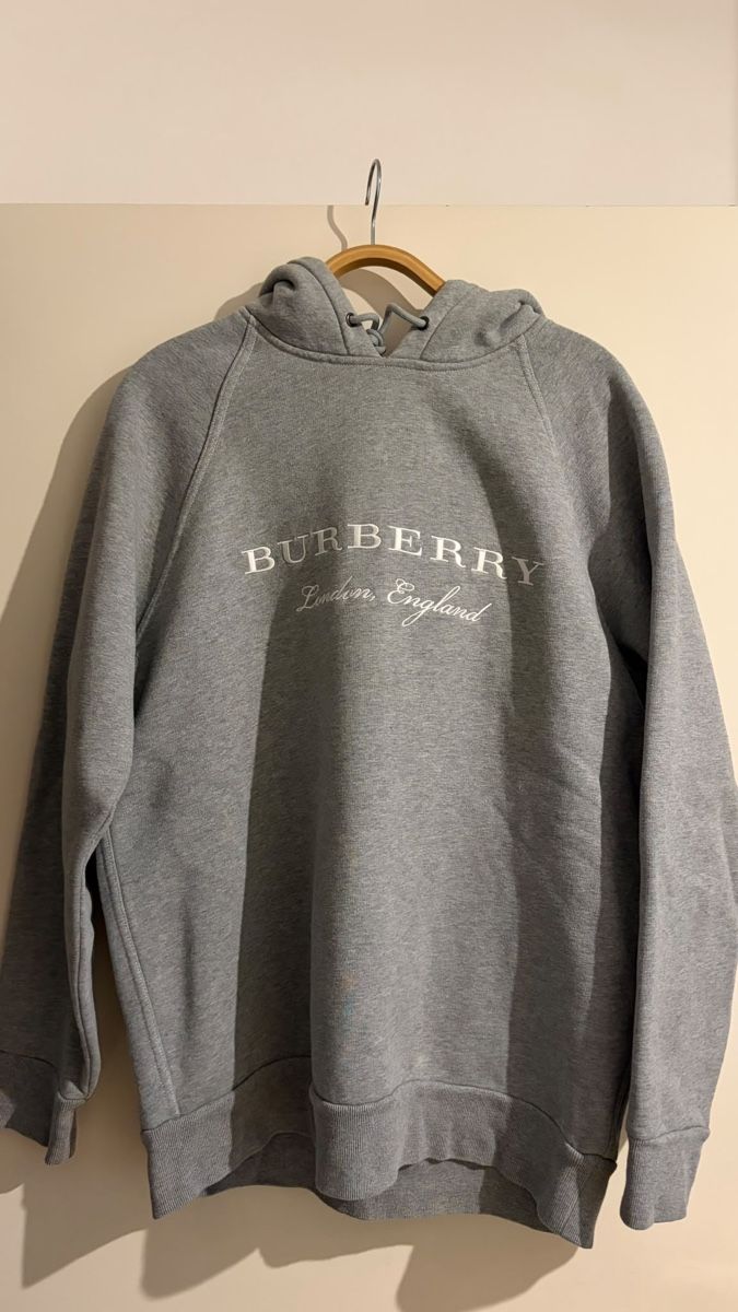 Burberry Pullover & Sweatshirts: Felpa con cappuccio Burberry – Gebraucht aus Balerna von kil_gx6d