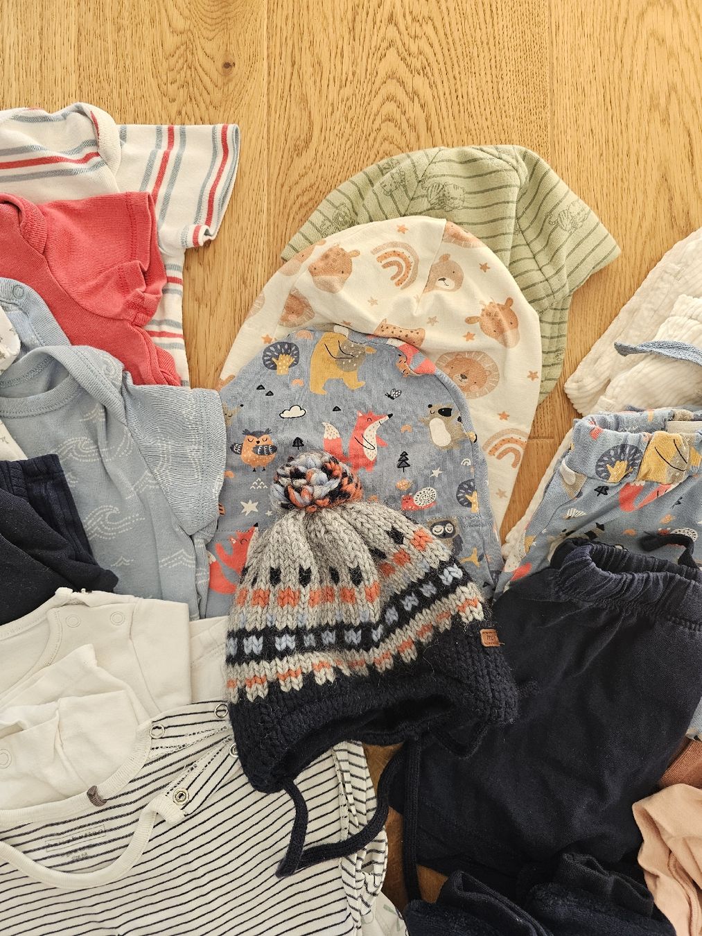 Lotti & Set di vestiti: Kleiderpaket – Usato da Basel venduto da vel_w2tr 2