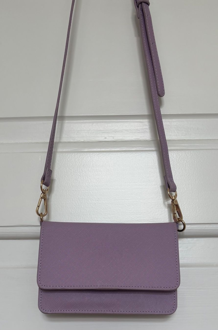 Manor Taschen für Damen: Umhängetasche Lila – Gebraucht aus Liestal von sommersa
