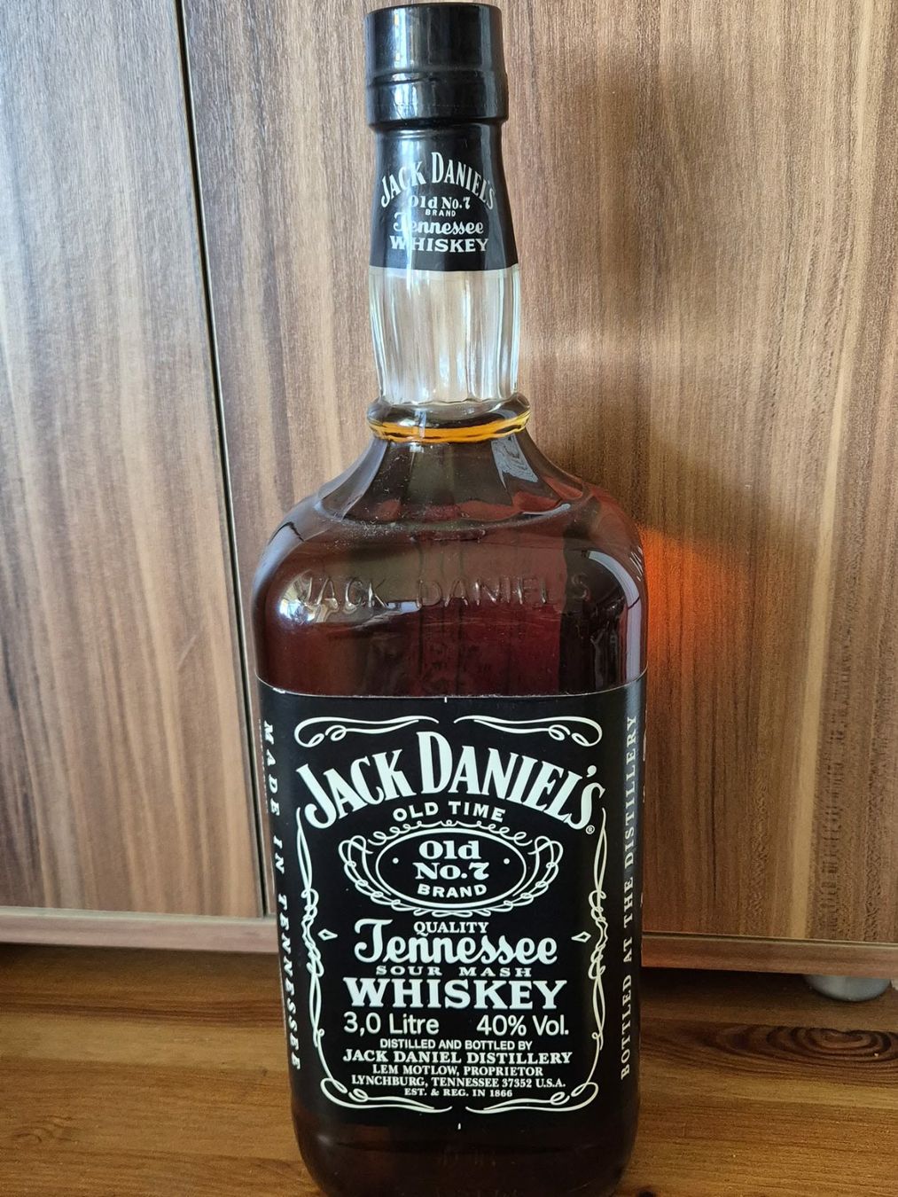 Spirituosen: Jack Daniel's Whiskey 3 Liter Flasche – Gebraucht aus Oftringen von jeanny09