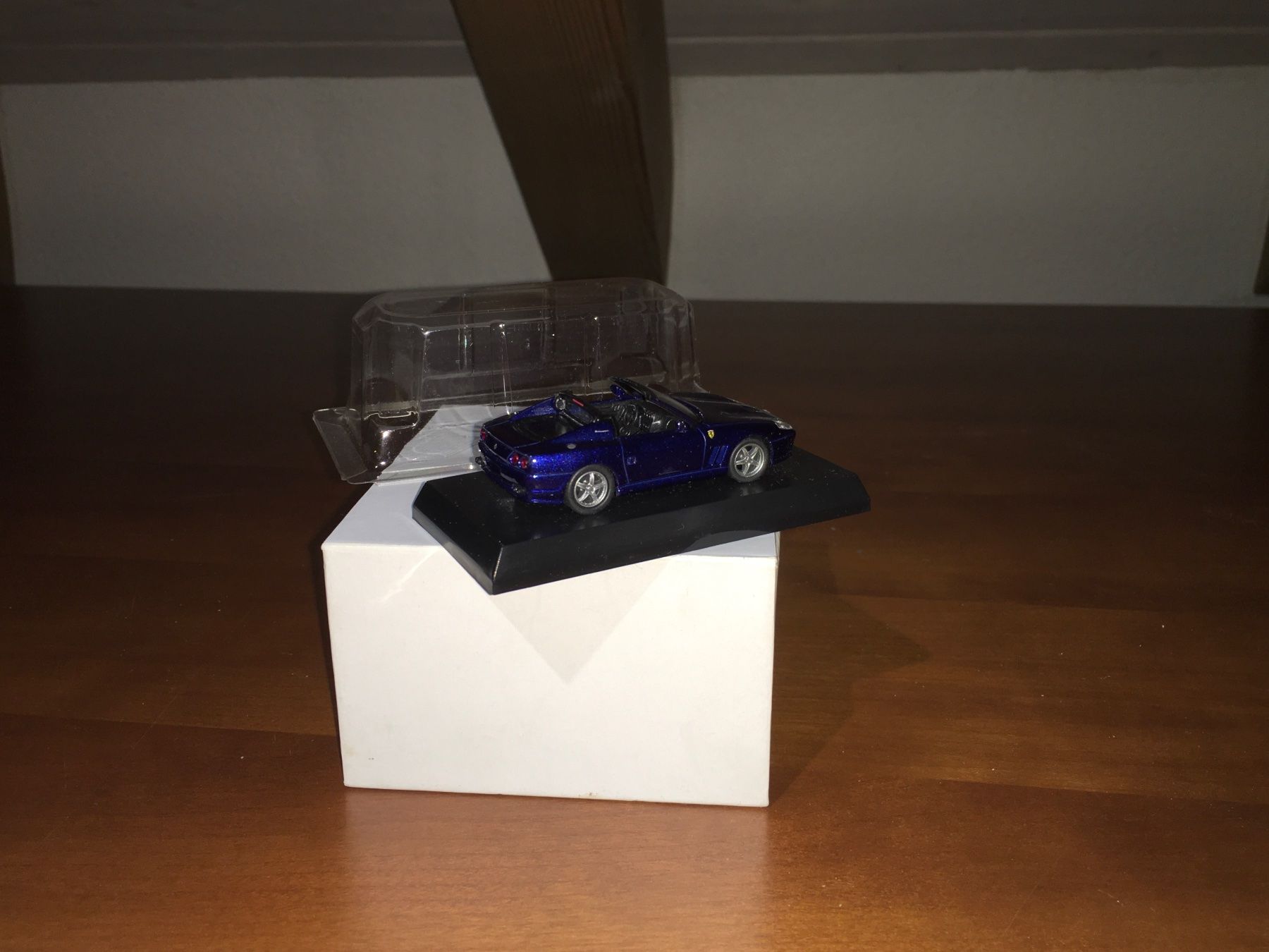 Ferrari Modellini d'auto: Ferrari Superamerica 1/64 no Mini GT – Nuovo (secondo la descrizione) da Wohlen AG venduto da PrivatSammlung 1