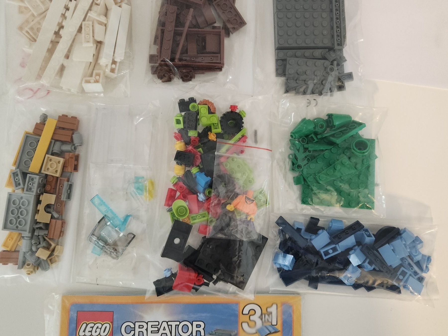 Lego Baukästen: LEGO Creator 3-1 - 31068 - Modular Modern Home – Gebraucht aus Morbio Inferiore von vin_fdj2 3