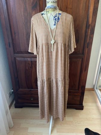 Maxikleid aus Fachgeschäft in Spanien neu