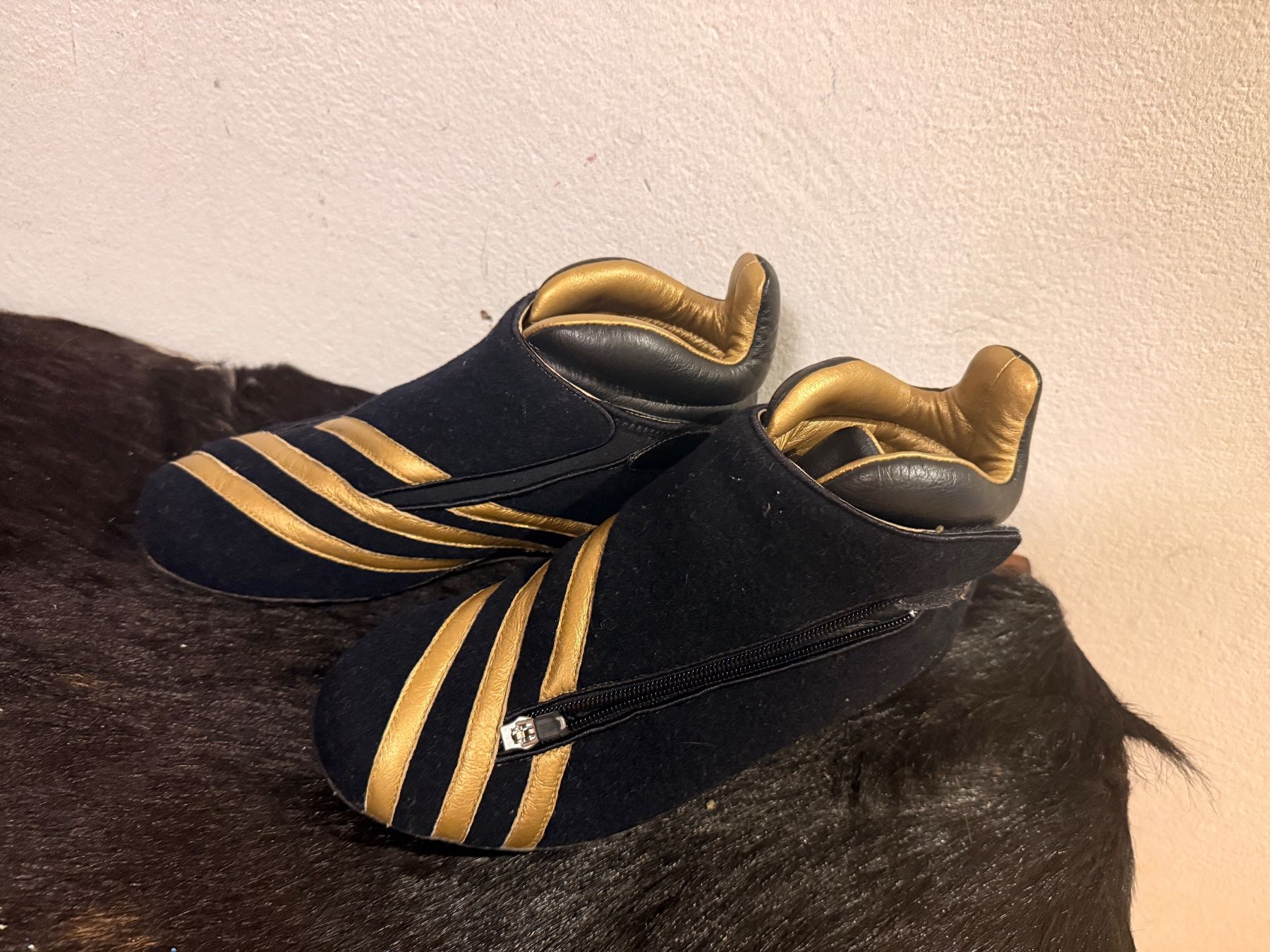 Adidas Chaussures femmes: Y-3 Adidas Schuhe – D'occasion à Bülach par leo_ftv8