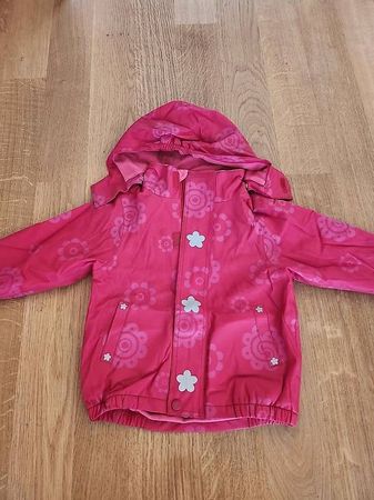 Regenjacke in Grösse 98/104
