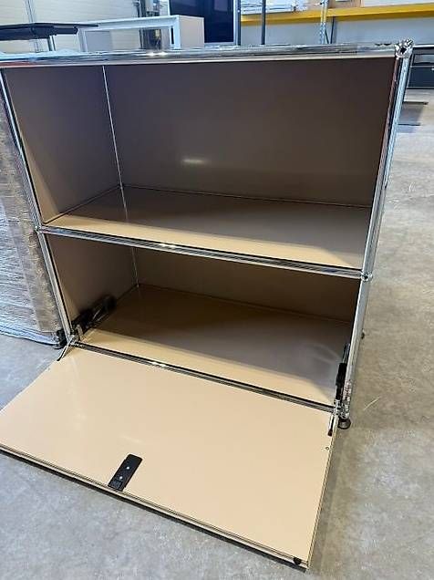 USM Cassettiere: USM Haller Sideboard NEU, beige – Nuovo (secondo la descrizione) da Lenzburg venduto da Buerokonz 2