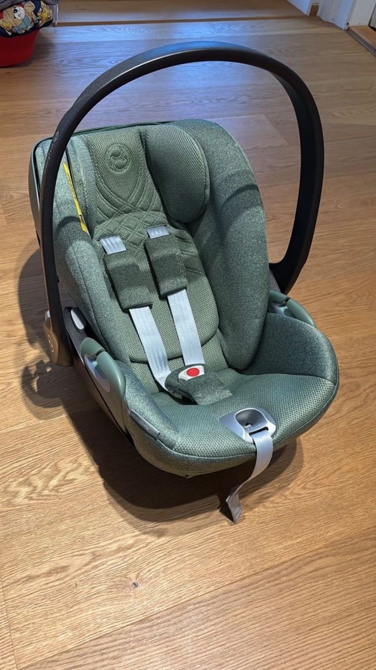 Cybex Seggiolini per auto: Cybex Cloud T iSize inkl. Regenschutz – Usato da Oberrieden venduto da edikk 1