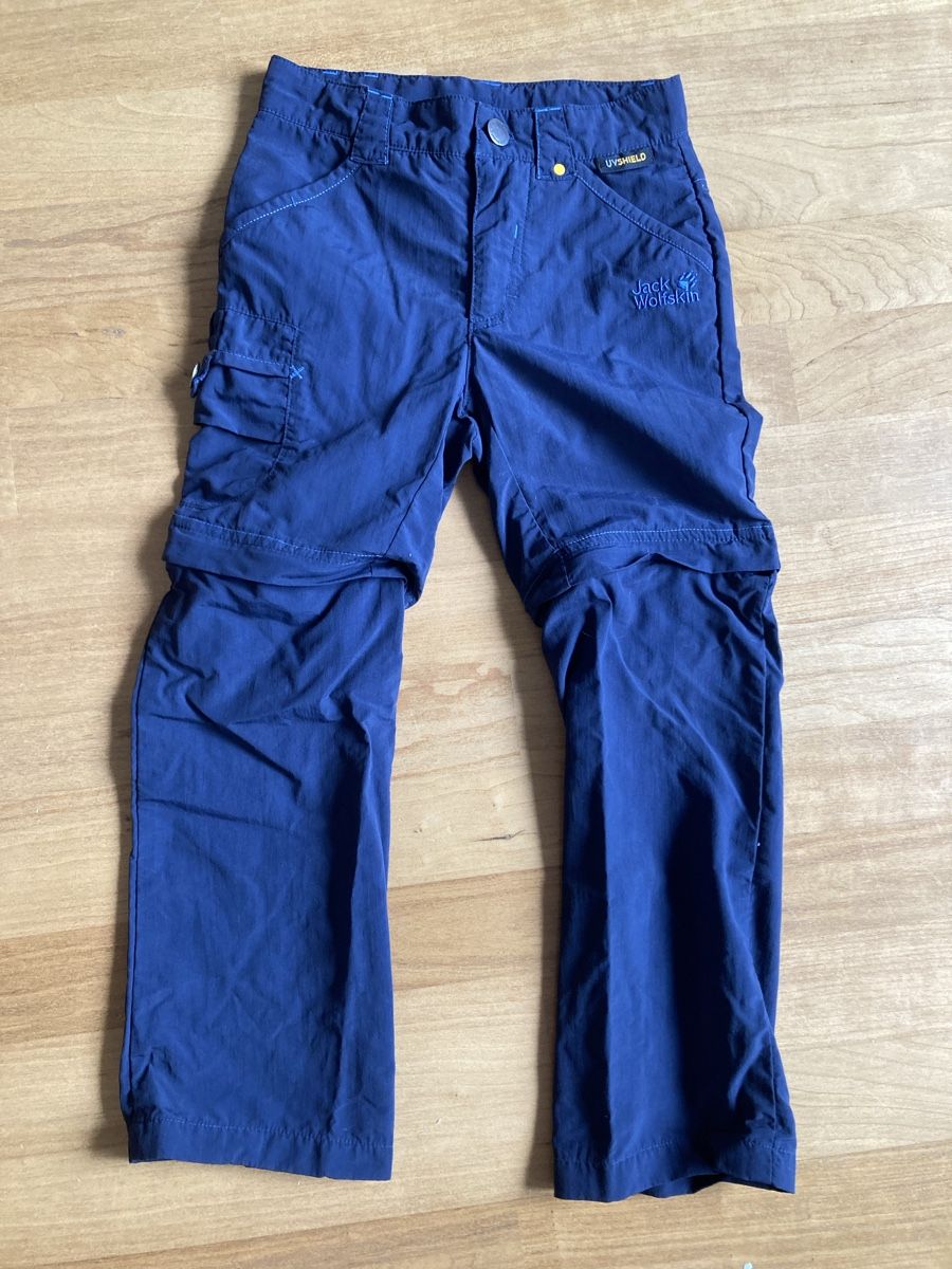 Jack Wolfskin Pantaloni: Kinder Wanderhose Jack Wolfskin Grösse 116 – Usato da Jona venduto da rahelg83