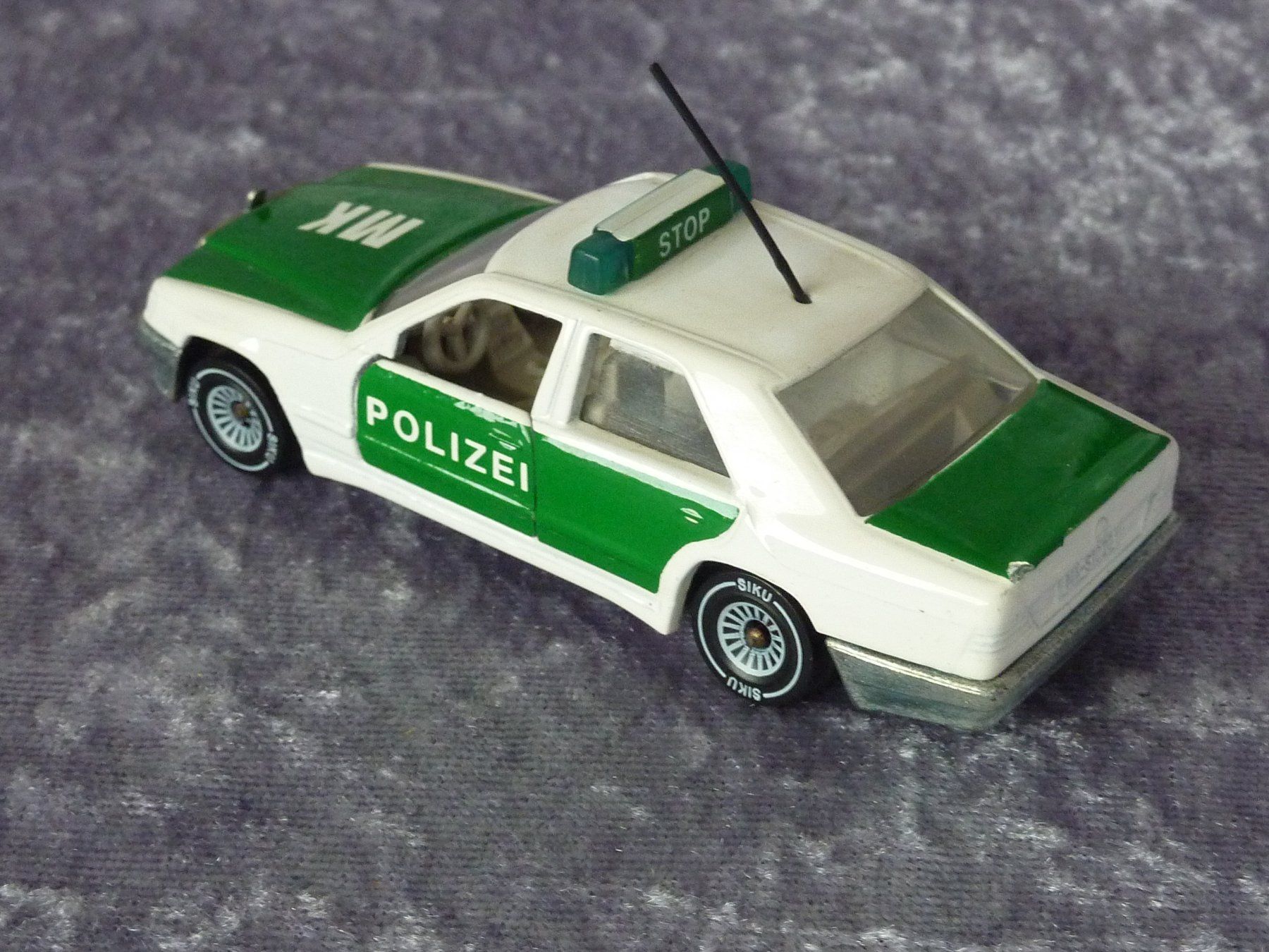 Siku Modellini d'auto: Mercedes 300E Polizei Siku – Usato da Dürrenäsch venduto da Cobra1ch 1