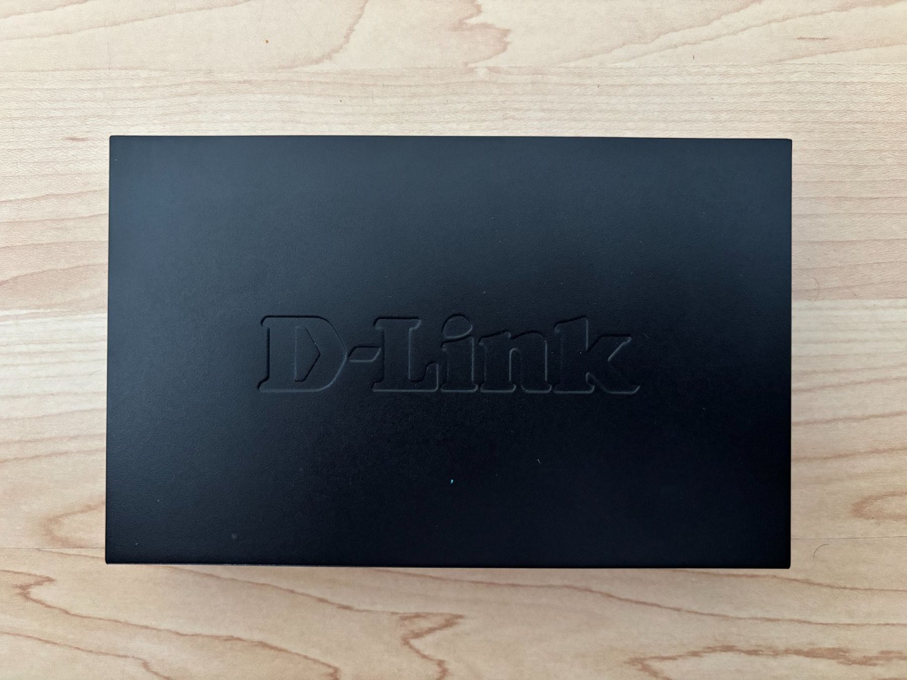 Dlink Hub & Switch: D-Link DES-108/E, ethernet switch – Usato da Oberlunkhofen venduto da davidtully