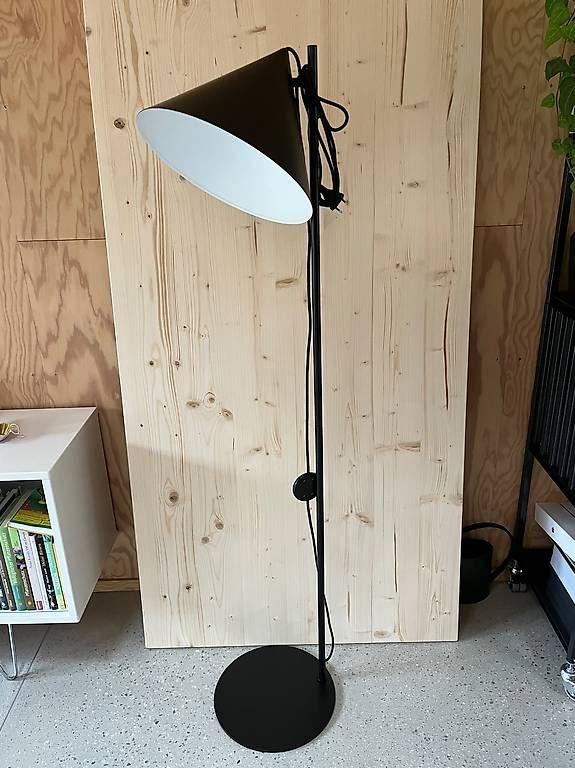 Lampen: Stehleuchte – Gebraucht aus Corgémont von ivia71 3