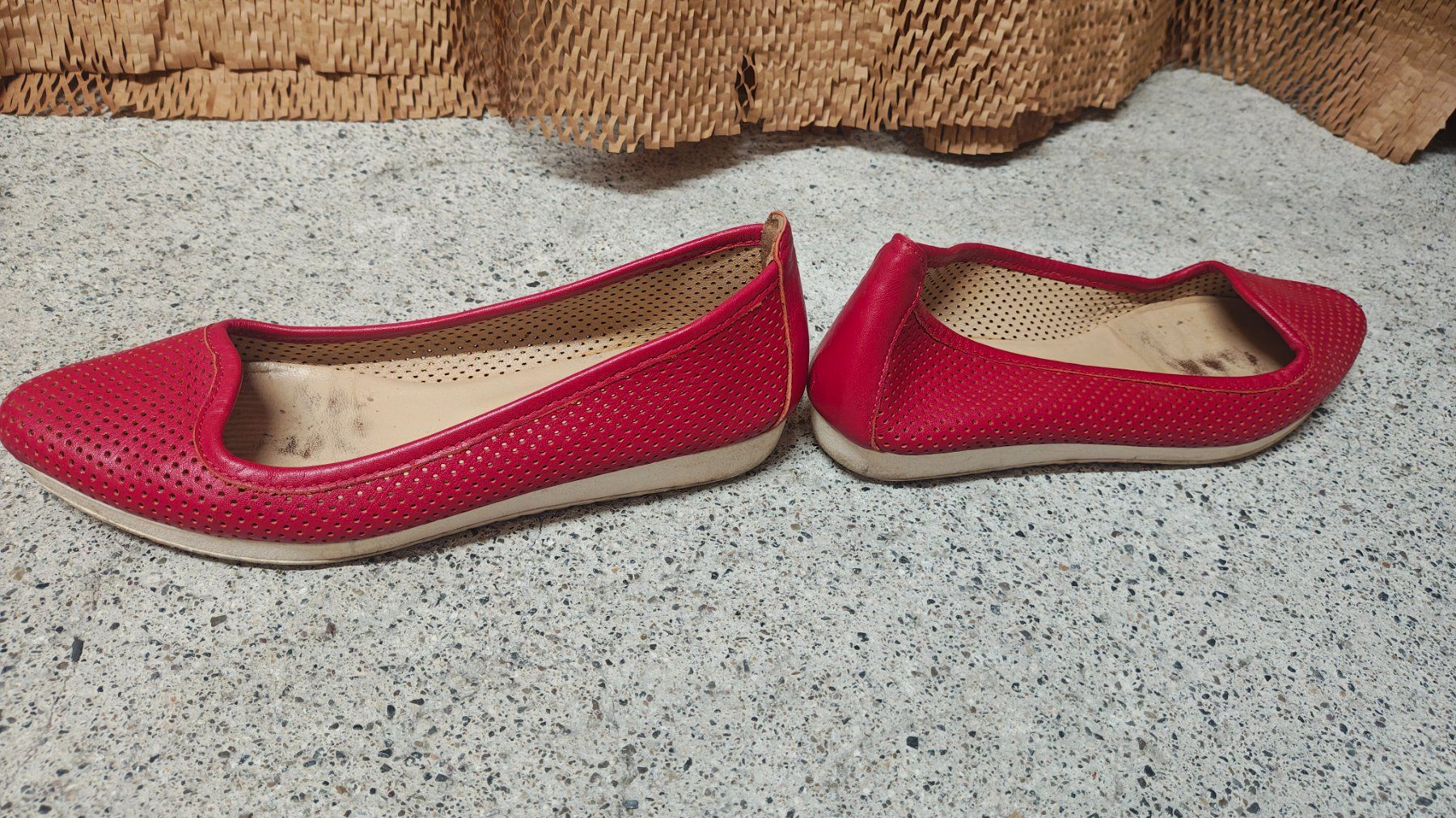 Scarpe da donna: handgefertigte Lederschuhe – Usato da Thalwil venduto da hri_s2bq 2