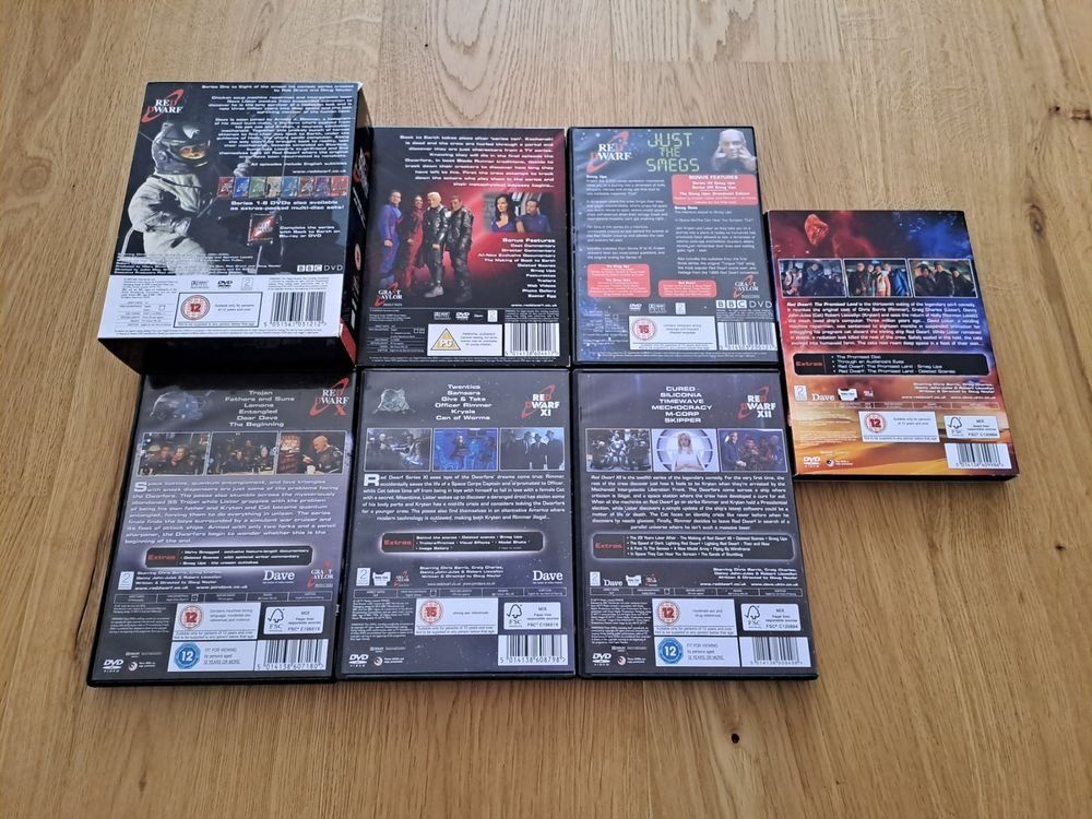 Tutti i DVDs: Red Dwarf Collection Sammlung - DVD - English – Usato da Hindelbank venduto da Louelle 1