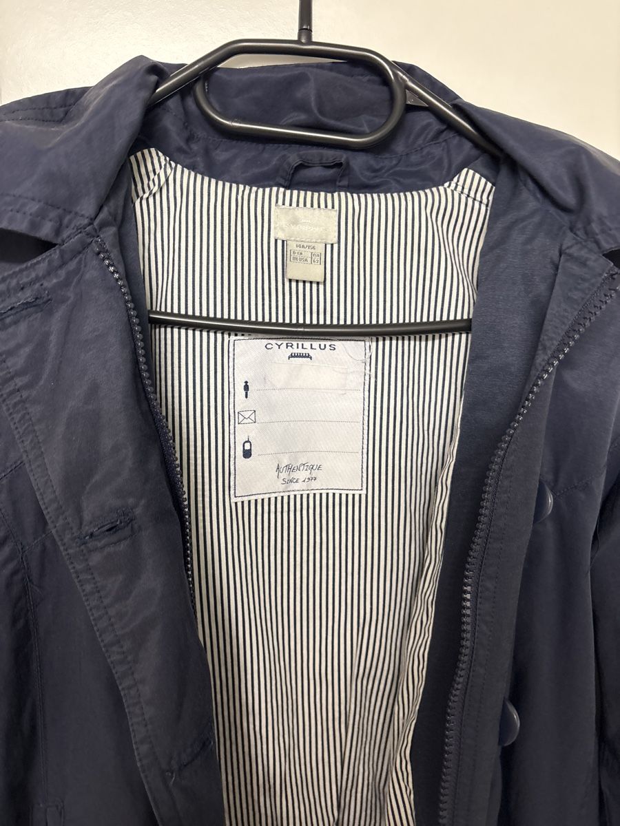 Cyrillus Vestes & Manteaux: Regenjacke Cyrillus, Gr. 156 – D'occasion à Azmoos par alix001 1