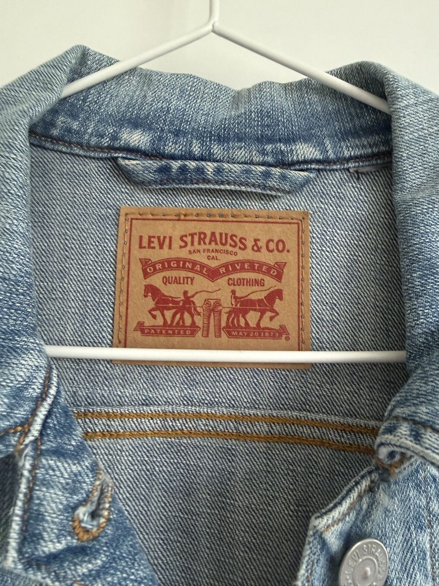 Levi's Giacche: Levi's Jeans Jacke Grösse S – Usato da Frauenfeld venduto da Lunarlilac 1