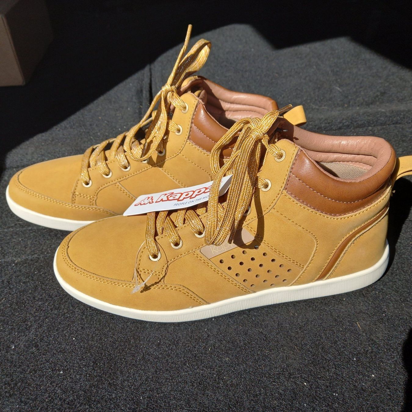 Kappa Scarpe da donna: Kappa Schuhe m. hohem Schaft Neu Gr.41 – Nuovo (secondo la descrizione) da Schweizersholz venduto da freyle1 3