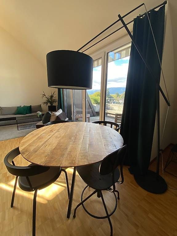 Lampade: Stylish large black floor lamp with smart bulb – Nuovo e nell'imballaggio originale da Nyon venduto da ako_k6ln 1