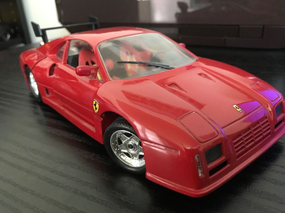 Modèle Réduit Ferrari 288 GTO Evoluzione Rouge - Jouef