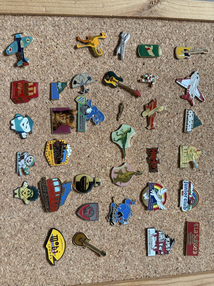 Placchette & Badge: PINS sammlung klein – Usato da Herzogenbuchsee venduto da warrior77 2
